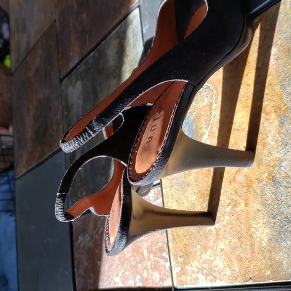 NWOT - UNISA, size 6 1/2 Sling back, black opened toe, suede heels 👠 - Picture 5 of 9